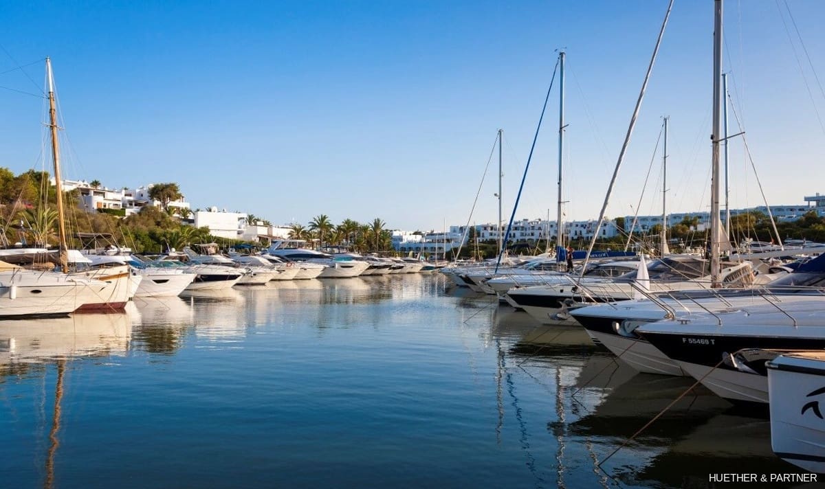 Piso de 2 habitaciones en Cala d'Or en venta - 410.000 € (Ref: 8517303)