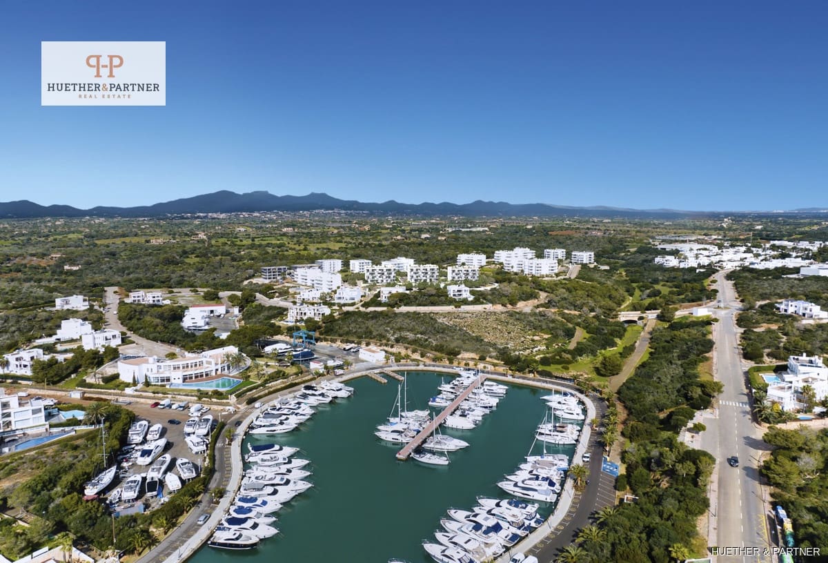 Piso de 2 habitaciones en Cala d'Or en venta - 545.000 € (Ref: 8646200)