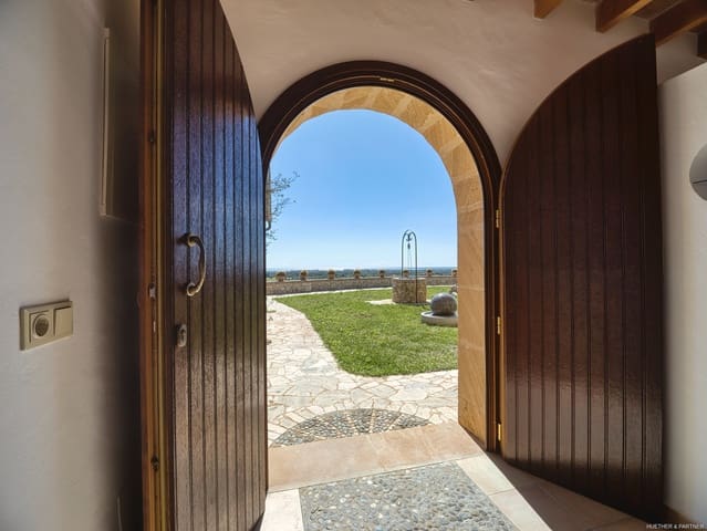 3 bedroom Finca/Country House for sale in Son Carrio, Sant Llorenç des Cardassar - € 1,850,000 (Ref: 8952308)