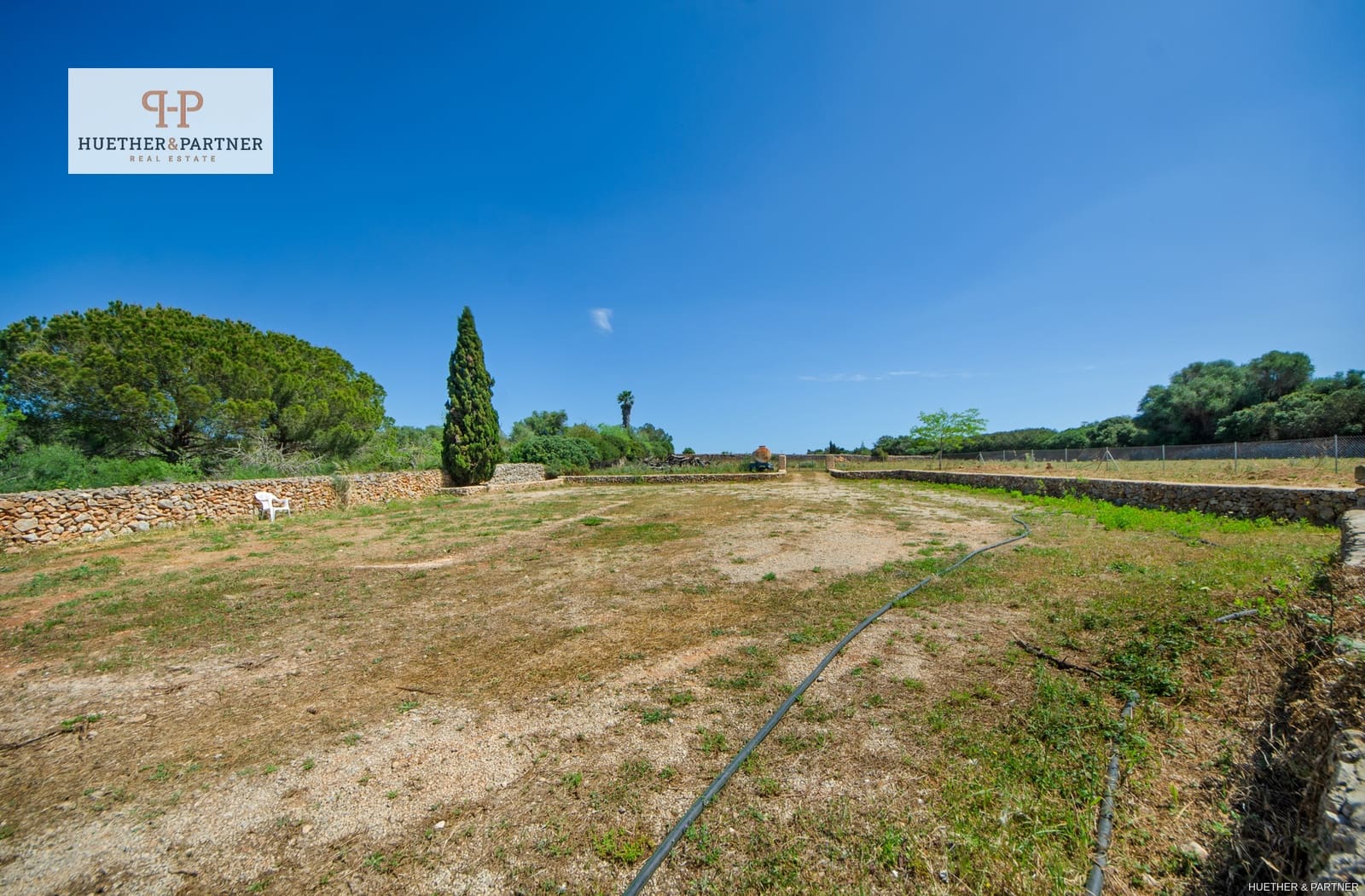 Rakentamaton maa myytävänä paikassa Santa Margalida - 295 000 € (Ref: 9004706)