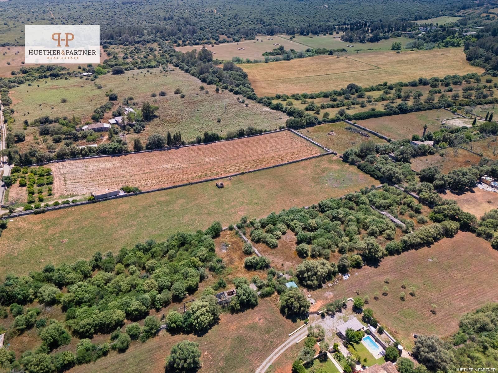 Rakentamaton maa myytävänä paikassa Santa Margalida - 295 000 € (Ref: 9004706)