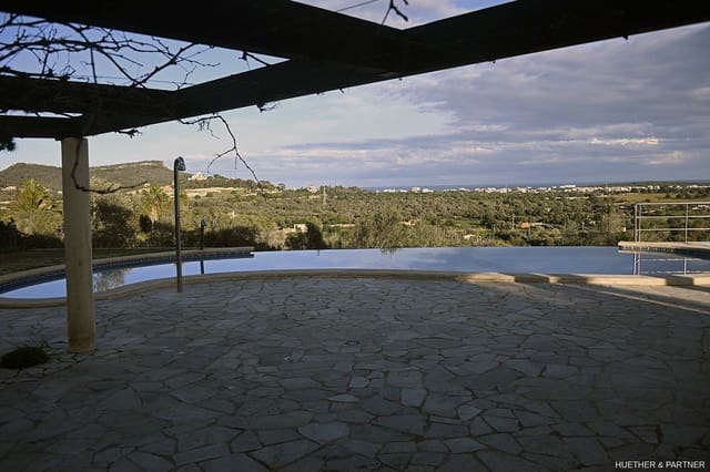 3 bedroom Finca/Country House for sale in Son Carrio, Sant Llorenç des Cardassar - € 1,850,000 (Ref: 9030711)