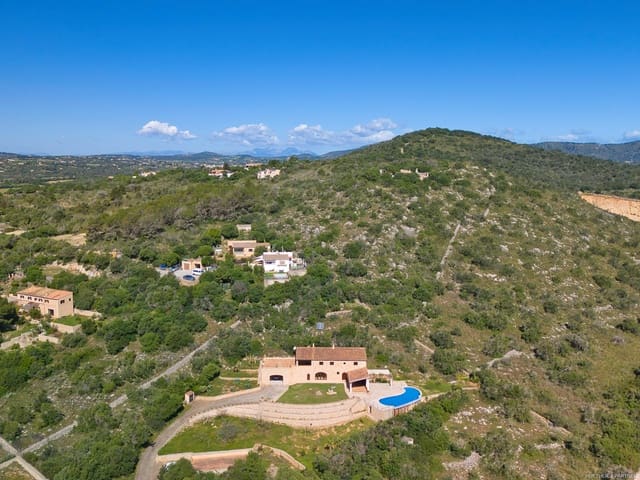3 bedroom Finca/Country House for sale in Son Carrio, Sant Llorenç des Cardassar - € 1,850,000 (Ref: 9030711)