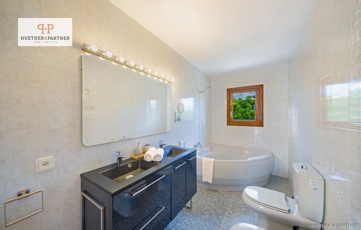 4 bedroom Finca/Country House for sale in Palma de Mallorca - € 1,995,000 (Ref: 9073850)