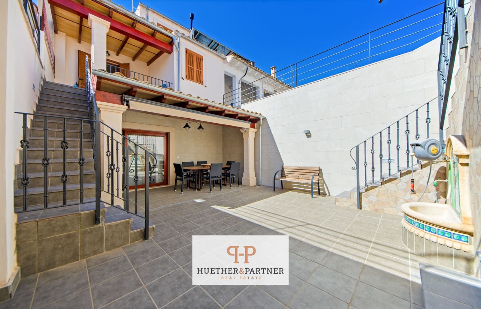 4 soveværelse Byhus til salg i Llucmajor - € 800.000 (Ref: 9075971)