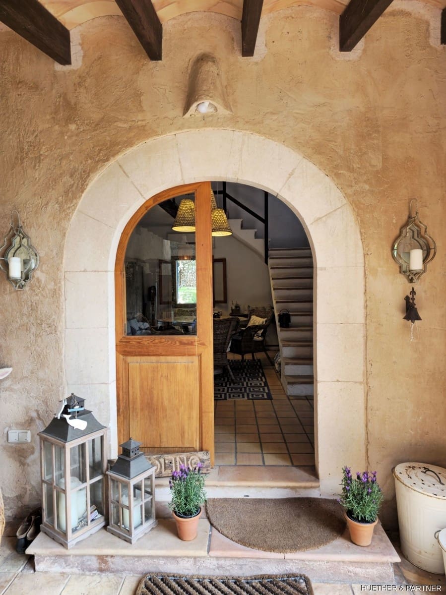 2 bedroom Finca/Country House for sale in Porreres with pool garage - € 1,300,000 (Ref: 9136273)