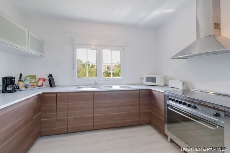 6 bedroom Townhouse for sale in Calas de Mallorca - € 1,349,000 (Ref: 9160340)