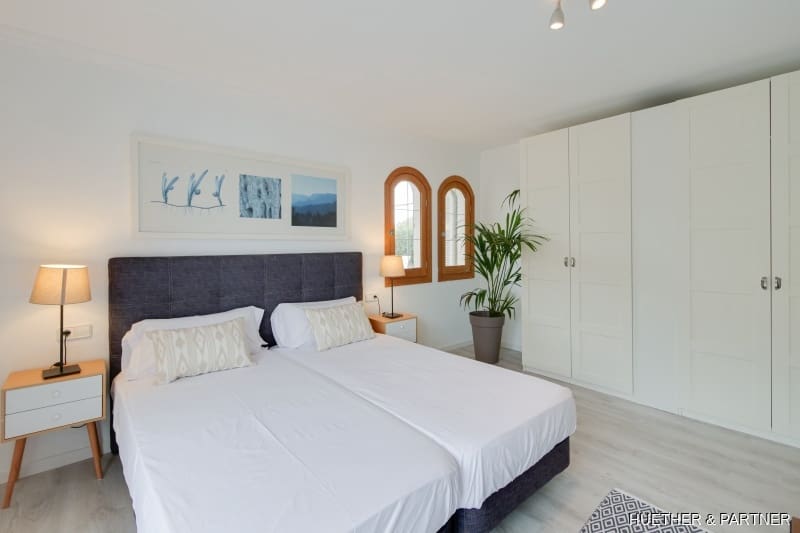 6 bedroom Townhouse for sale in Calas de Mallorca - € 1,349,000 (Ref: 9160340)