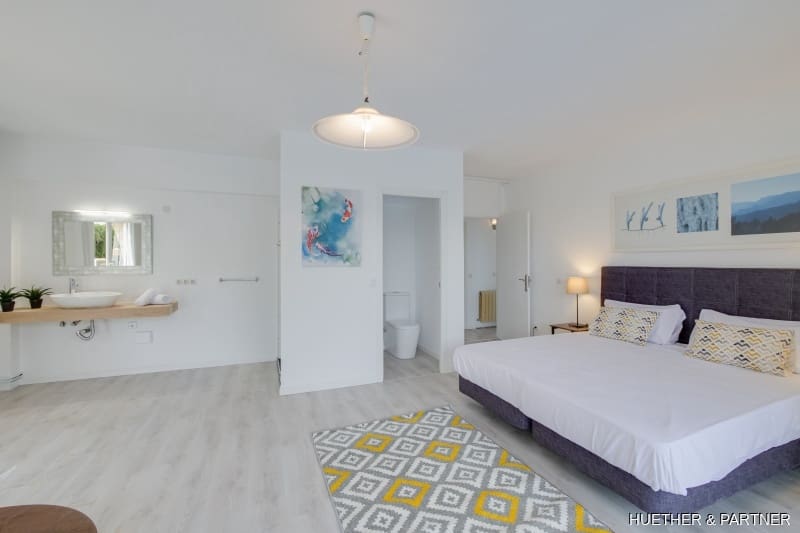 6 bedroom Townhouse for sale in Calas de Mallorca - € 1,349,000 (Ref: 9160340)