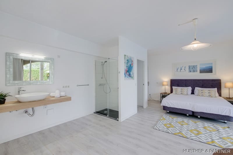 6 bedroom Townhouse for sale in Calas de Mallorca - € 1,349,000 (Ref: 9160340)