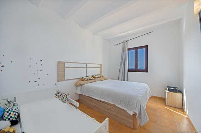 2 slaapkamer Flat te koop in Sant Joan - € 306.000 (Ref: 9170540)