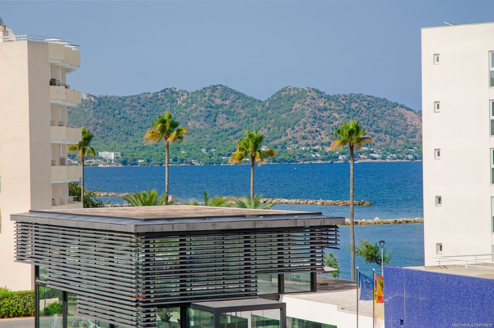 1 soverom Leilighet til salgs i Cala Bona - € 265 000 (Ref: 9175837)