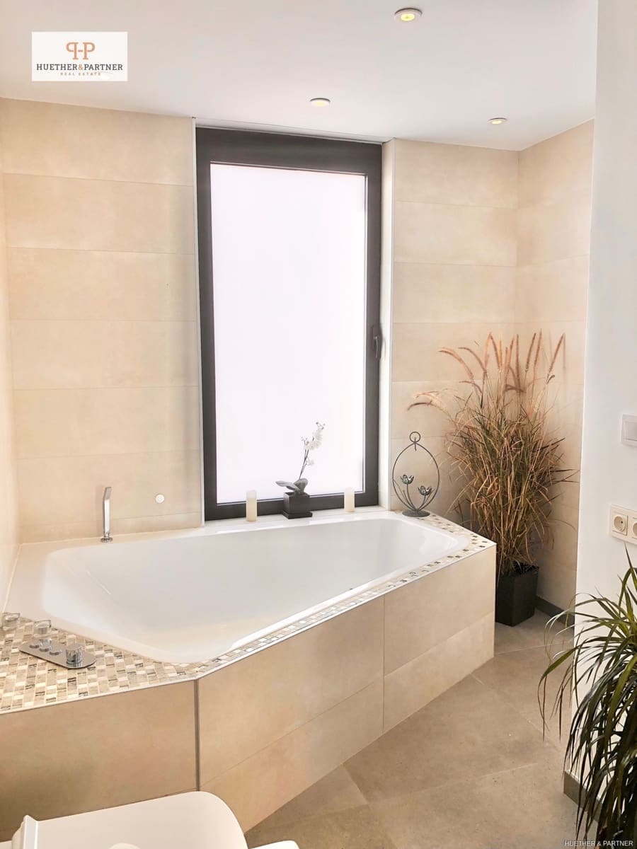 5 bedroom Finca/Country House for sale in Llucmajor - € 2,200,000 (Ref: 9180294)