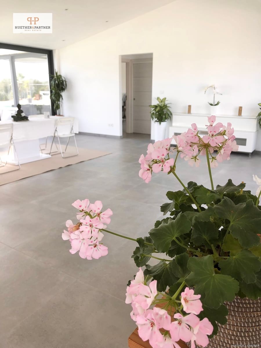 5 bedroom Finca/Country House for sale in Llucmajor - € 2,200,000 (Ref: 9180294)