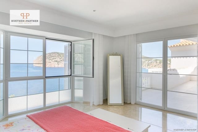 4 soveværelse Villa til salg i Es Camp De Mar / El Camp De Mar, Andratx - € 13.000.000 (Ref: 9322701)