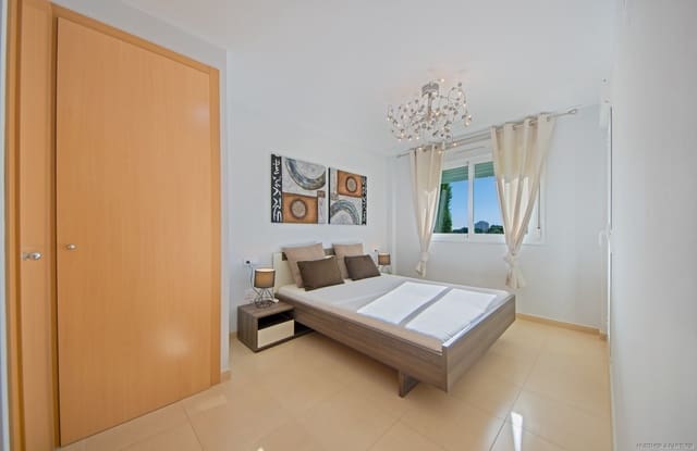 2 slaapkamer Flat te koop in Calas de Mallorca, Manacor - € 375.000 (Ref: 9337288)