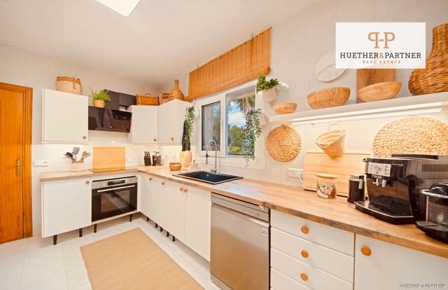 3 bedroom Townhouse for sale in Cala Murada, Manacor - € 940,000 (Ref: 9337289)