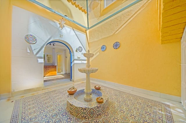 5 soveværelse Byhus til salg i Port Verd, Son Servera - € 1.450.000 (Ref: 9400268)