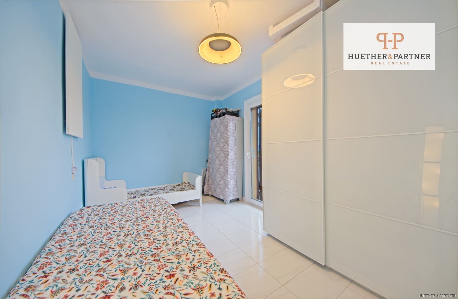 3 bedroom Flat for sale in S'Illot - € 399,000 (Ref: 9412692)