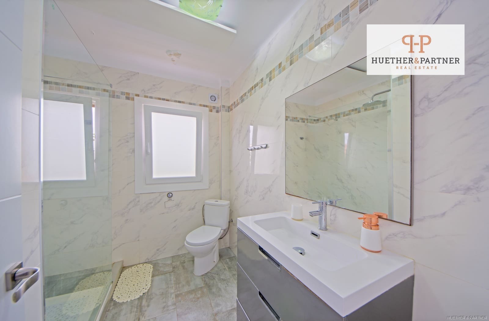 3 bedroom Flat for sale in S'Illot - € 399,000 (Ref: 9412692)