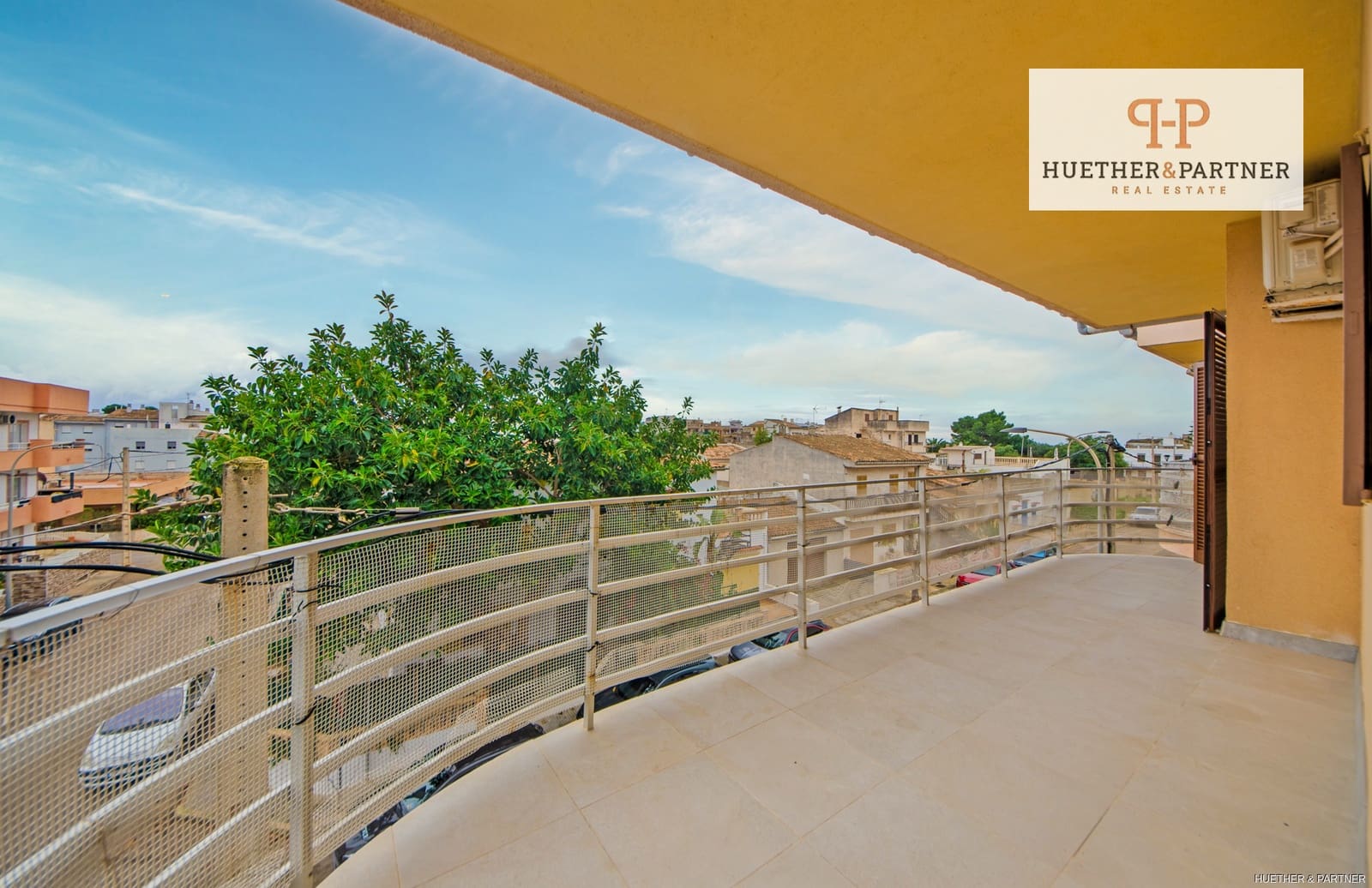 3 bedroom Flat for sale in S'Illot - € 399,000 (Ref: 9412692)