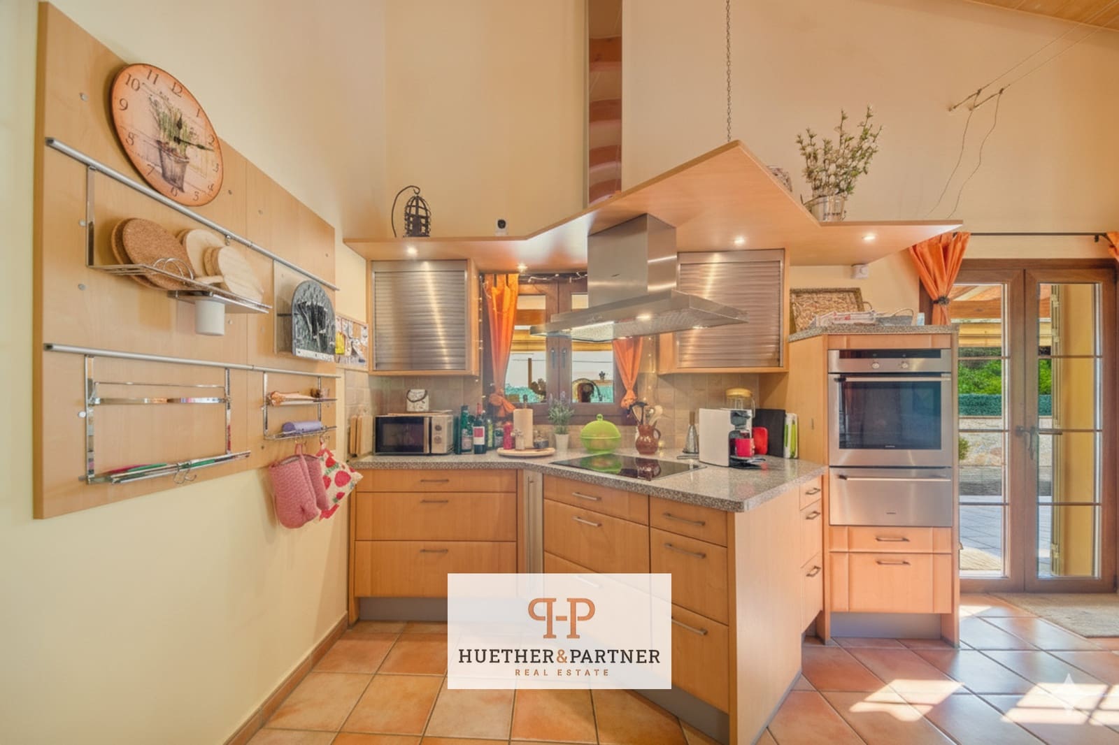 2 bedroom Villa for sale in Cala Murada - € 1,285,000 (Ref: 9467902)