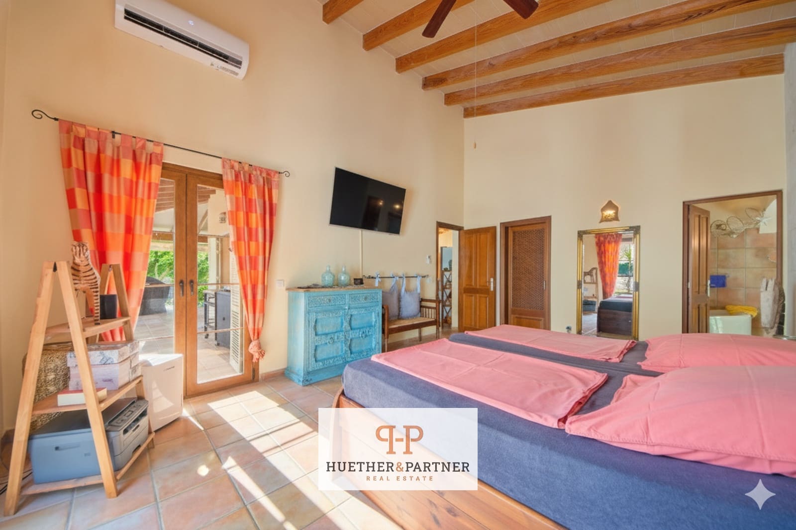 2 bedroom Villa for sale in Cala Murada - € 1,285,000 (Ref: 9467902)
