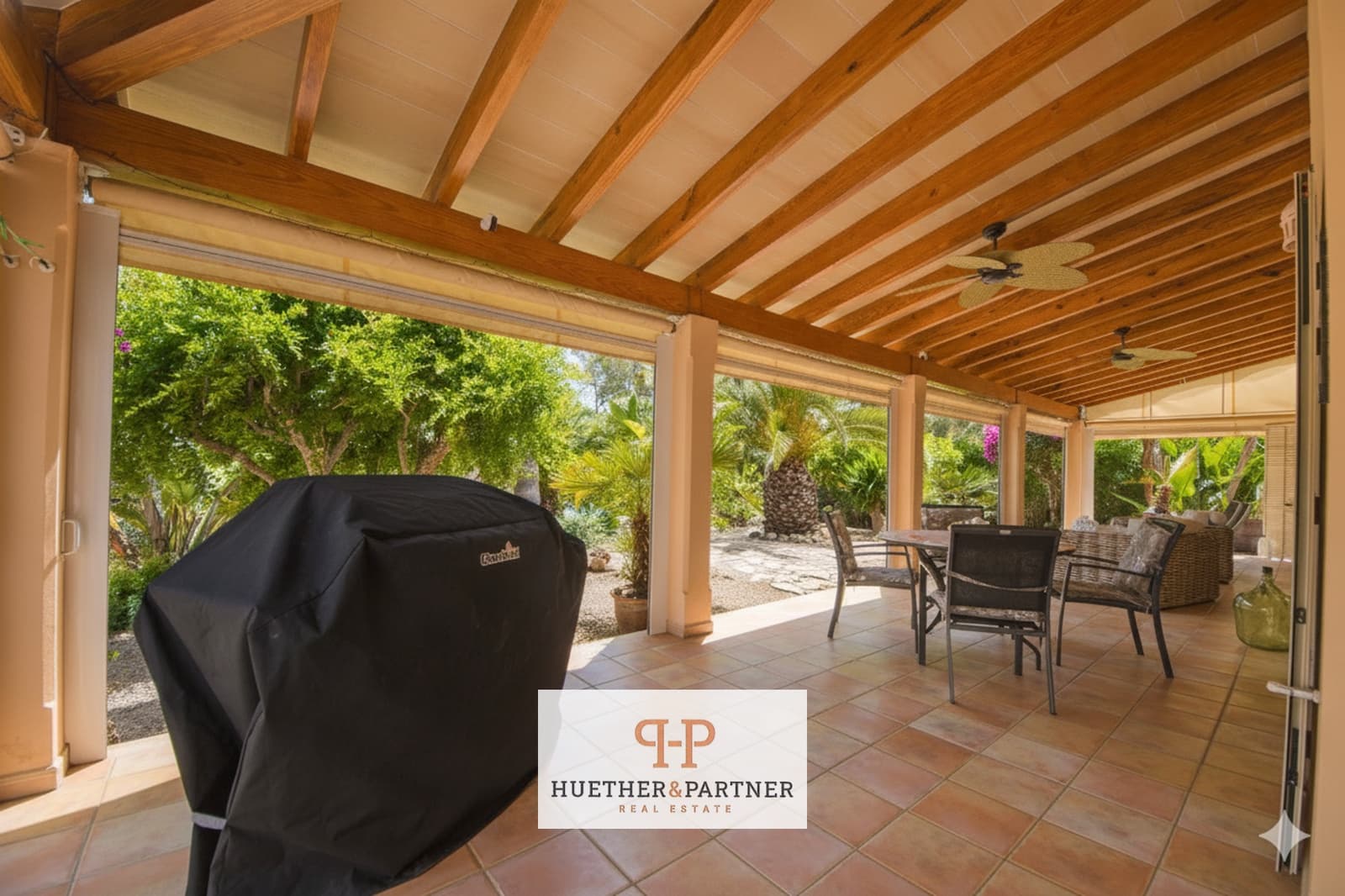 2 bedroom Villa for sale in Cala Murada - € 1,285,000 (Ref: 9467902)