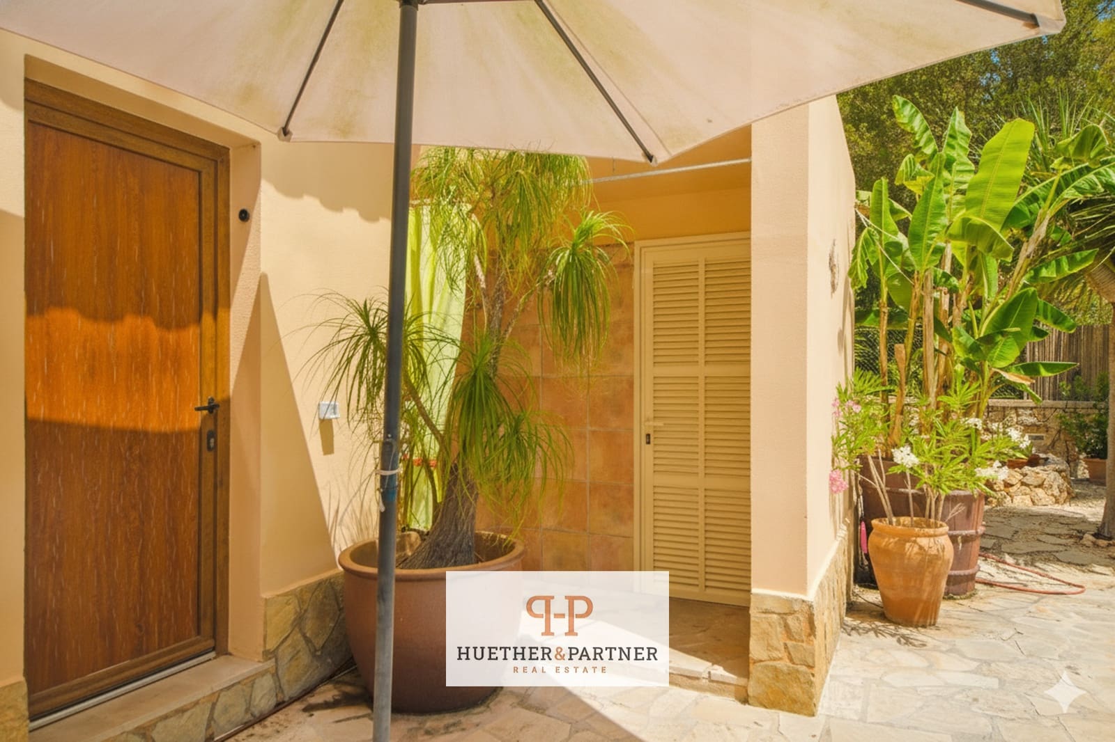 2 bedroom Villa for sale in Cala Murada - € 1,285,000 (Ref: 9467902)