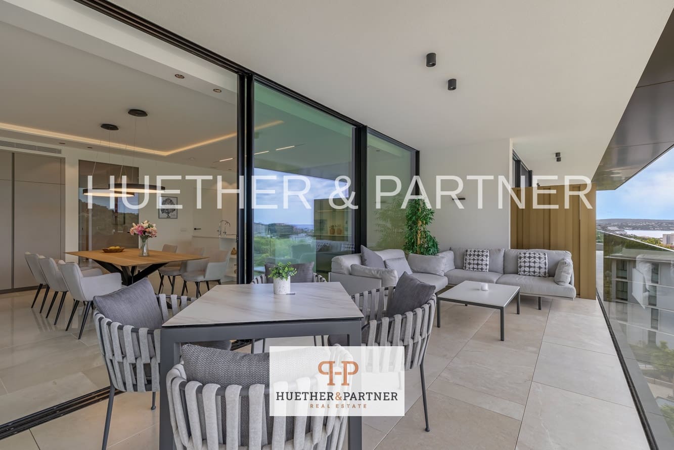 3 bedroom Flat for sale in Peguera / Paguera - € 2,750,000 (Ref: 9508037)