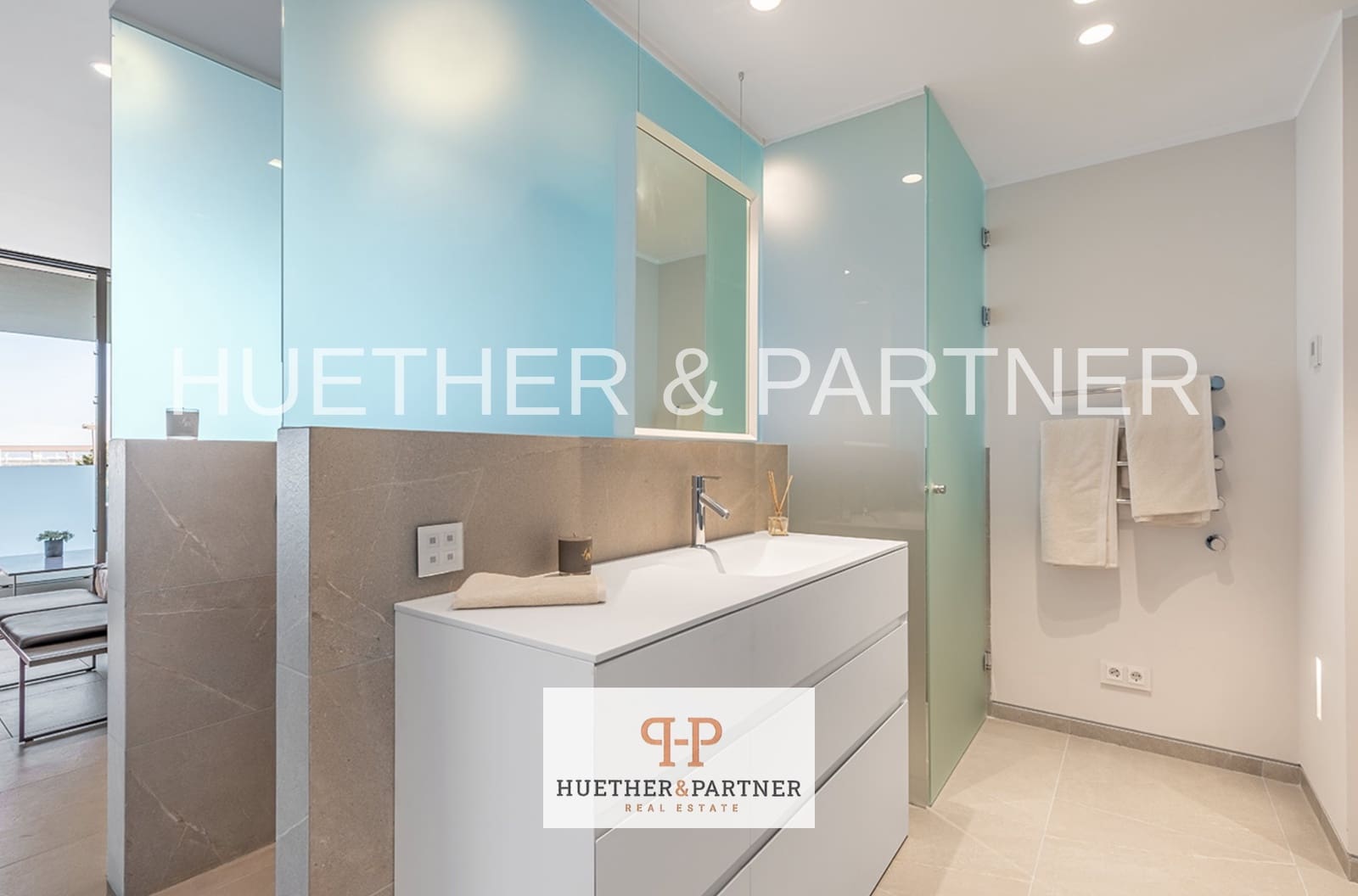 3 bedroom Flat for sale in Palma de Mallorca - € 2,100,000 (Ref: 9508111)