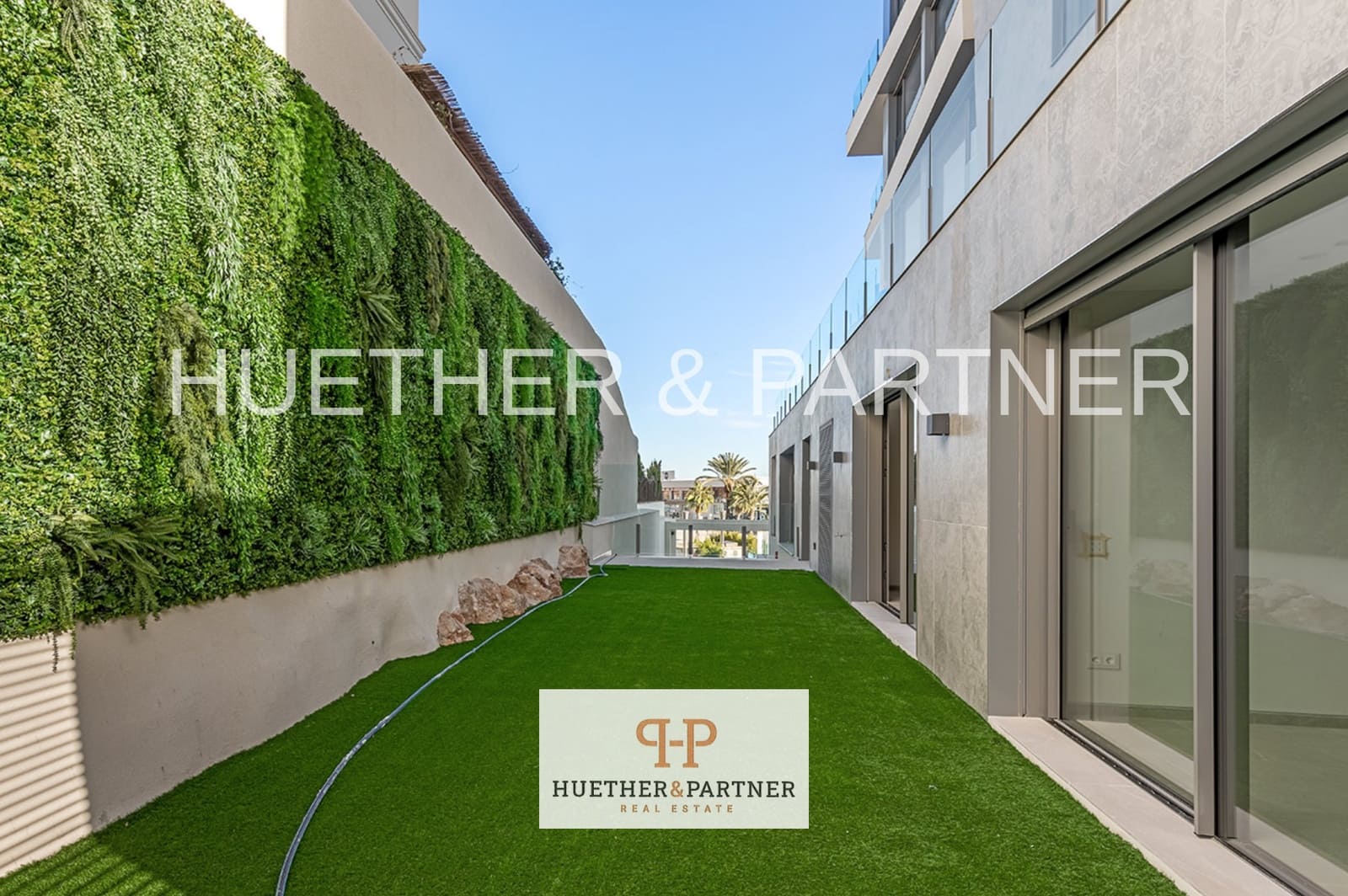 3 bedroom Flat for sale in Palma de Mallorca - € 2,100,000 (Ref: 9508111)