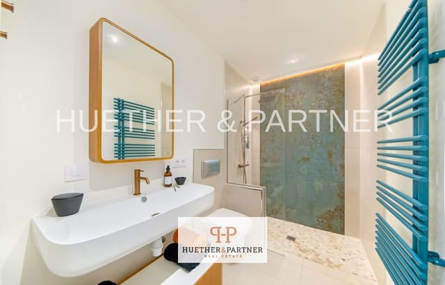 2 bedroom Flat for sale in Portocristo / Port de Manacor, Manacor - € 390,000 (Ref: 9547379)