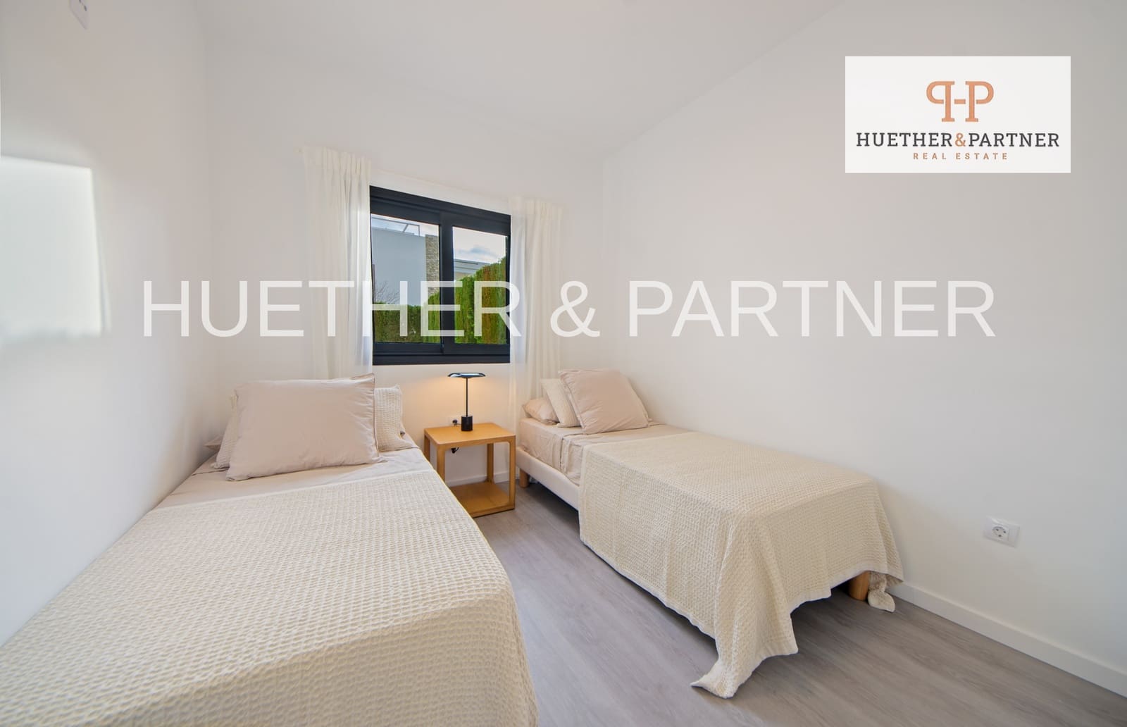 2 bedroom Flat for sale in Cala Murada - € 398,000 (Ref: 9603027)