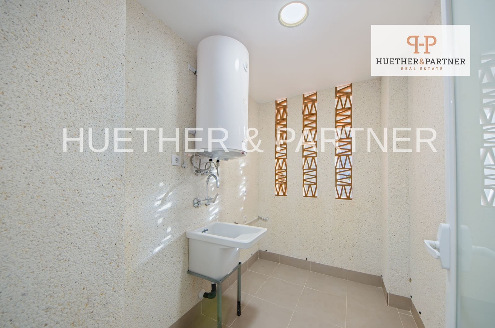 2 bedroom Flat for sale in Cala Murada - € 398,000 (Ref: 9603027)