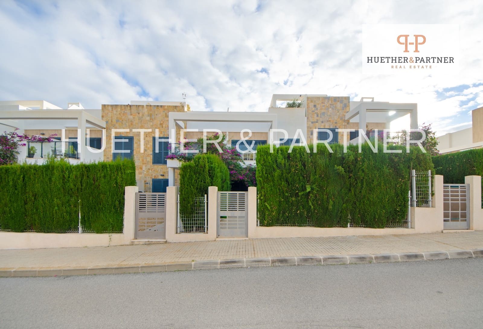 2 bedroom Flat for sale in Cala Murada - € 398,000 (Ref: 9603027)