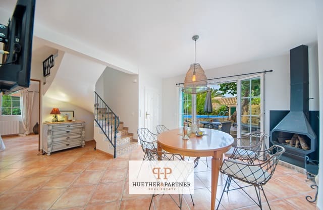 2 bedroom Townhouse for sale in Cala Romantica, Manacor - € 949,000 (Ref: 9713247)