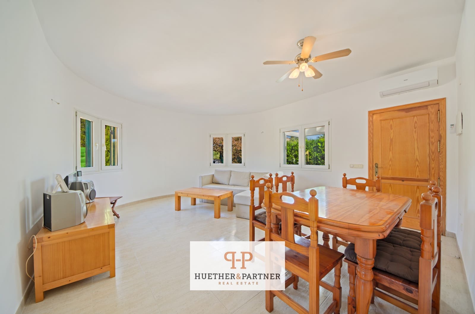 3 bedroom Townhouse for sale in Calas de Mallorca - € 395,000 (Ref: 9730177)