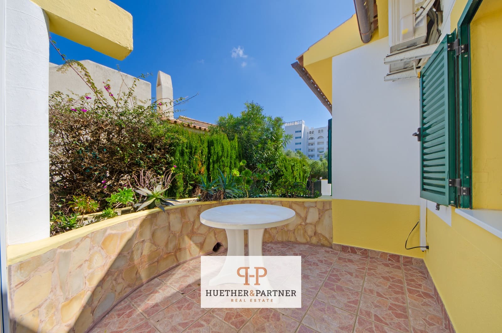 3 bedroom Townhouse for sale in Calas de Mallorca - € 395,000 (Ref: 9730177)