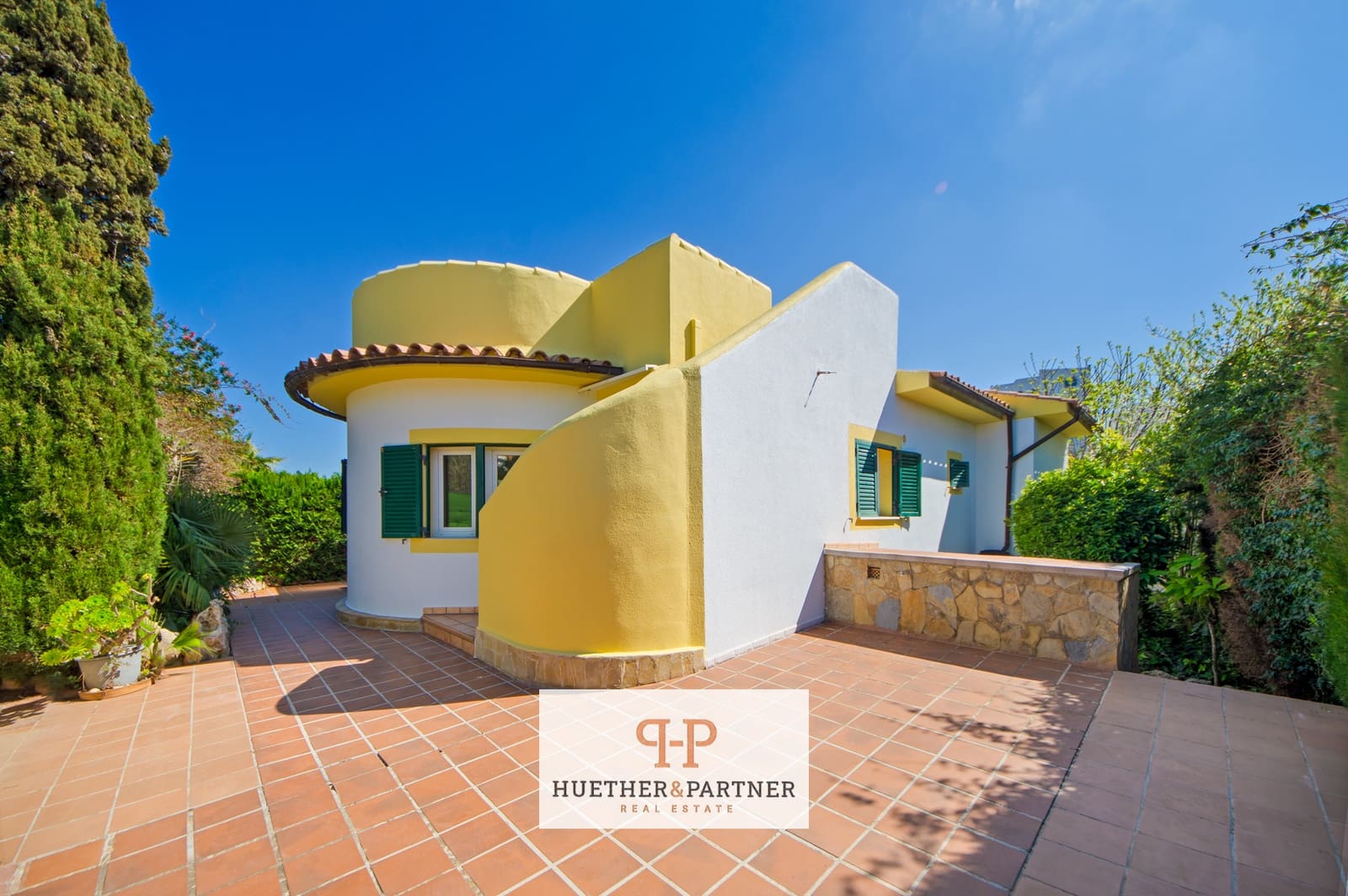 3 bedroom Townhouse for sale in Calas de Mallorca - € 395,000 (Ref: 9730177)