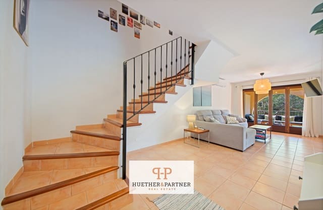 2 slaapkamer Rijtjeshuis te koop in Cala Romantica, Manacor - € 435.000 (Ref: 9752492)