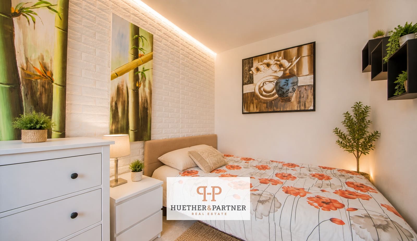 2 bedroom Flat for sale in Canyamel - € 302,000 (Ref: 9918781)