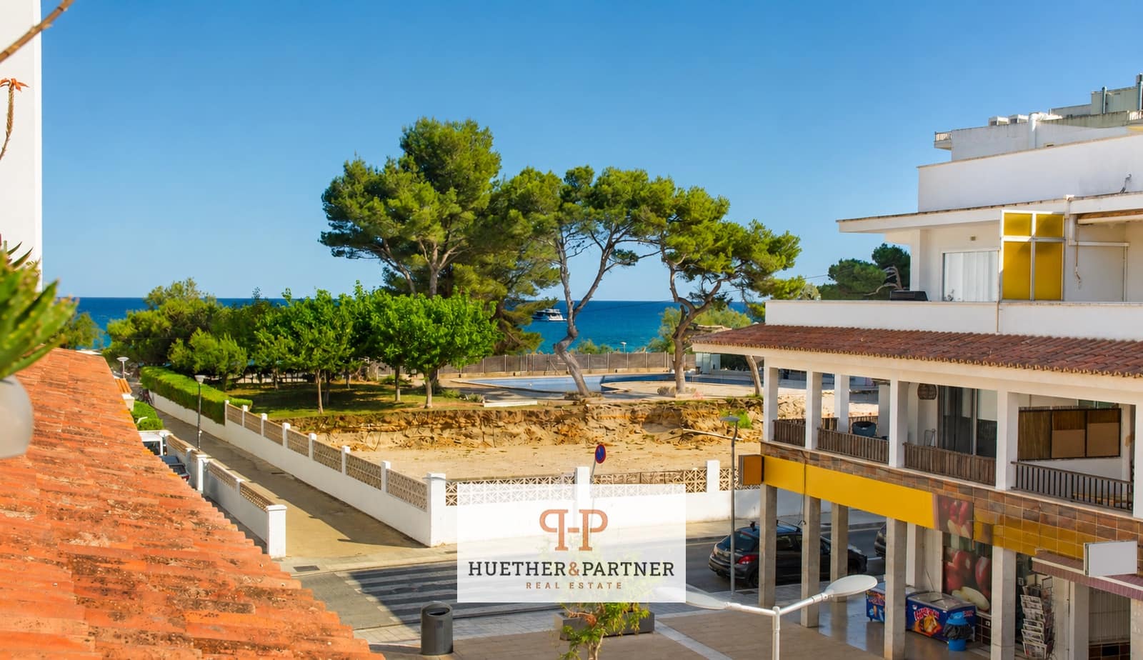 2 bedroom Flat for sale in Canyamel - € 302,000 (Ref: 9918781)