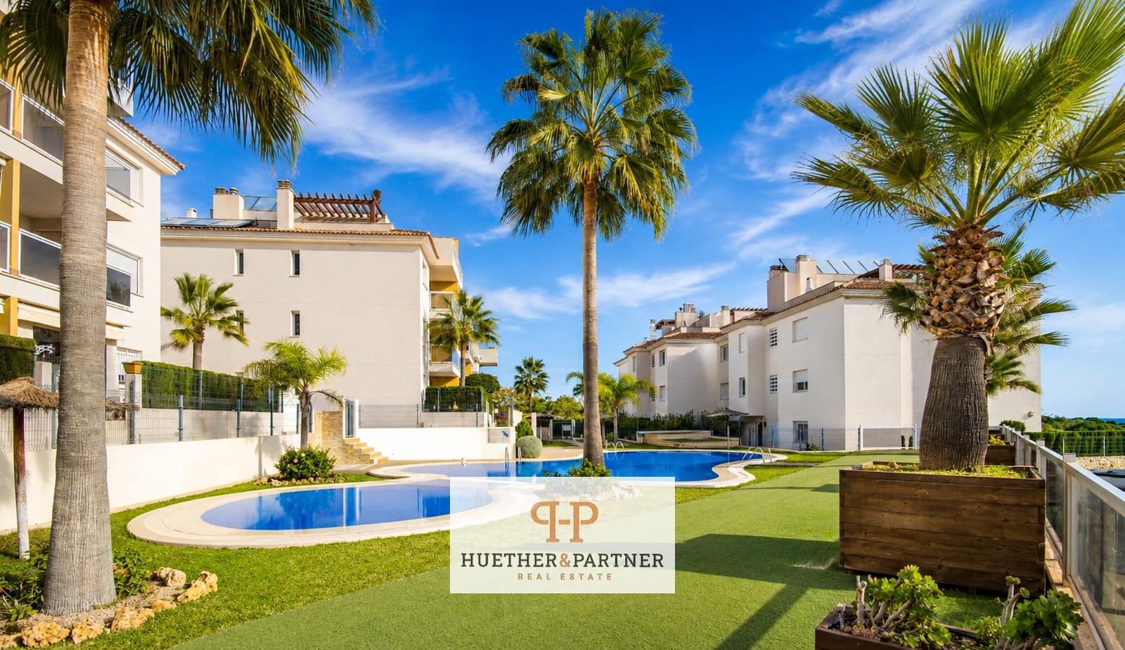 2 bedroom Flat for sale in Calas de Mallorca - € 355,000 (Ref: 9927898)