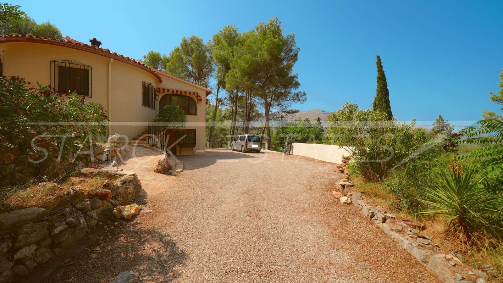 4 Zimmer Finca/Landgut zu verkaufen in Orba mit Pool - 595.000 € (Ref: 10004379)