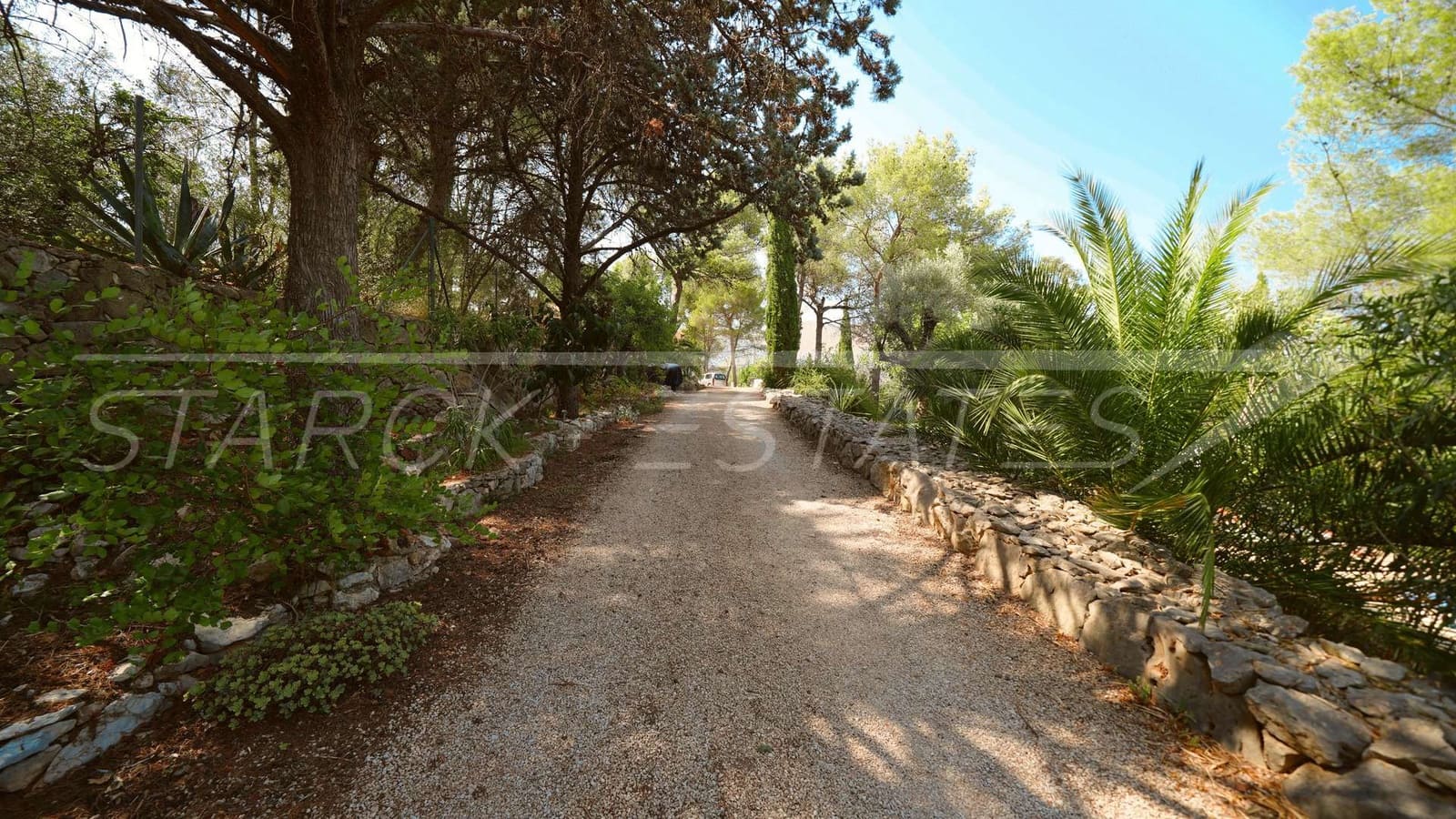 4 Zimmer Finca/Landgut zu verkaufen in Orba mit Pool - 595.000 € (Ref: 10004379)