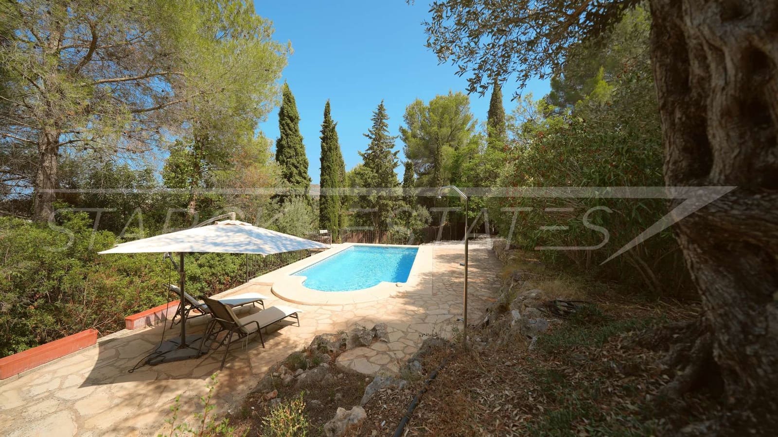 4 Zimmer Finca/Landgut zu verkaufen in Orba mit Pool - 595.000 € (Ref: 10004379)