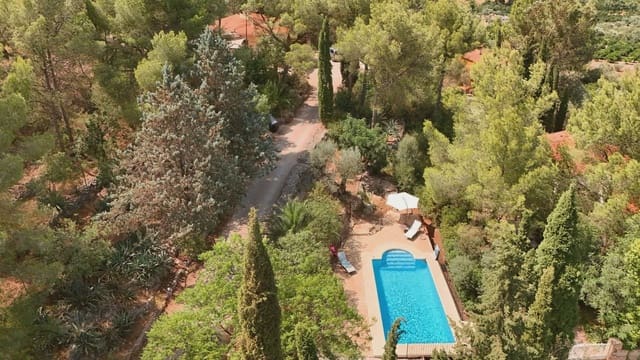 4 soverom Finca/Herregård til salgs i Orba med svømmebasseng - € 595 000 (Ref: 10004379)