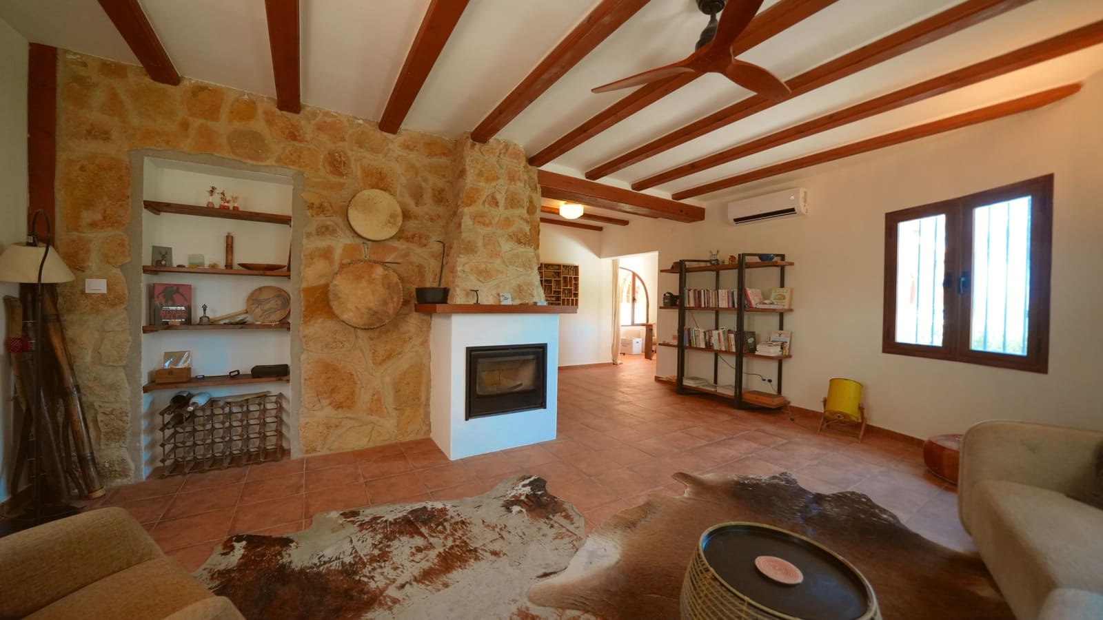 4 bedroom Finca/Country House for sale in Orba with pool garage - € 595,000 (Ref: 10004379)