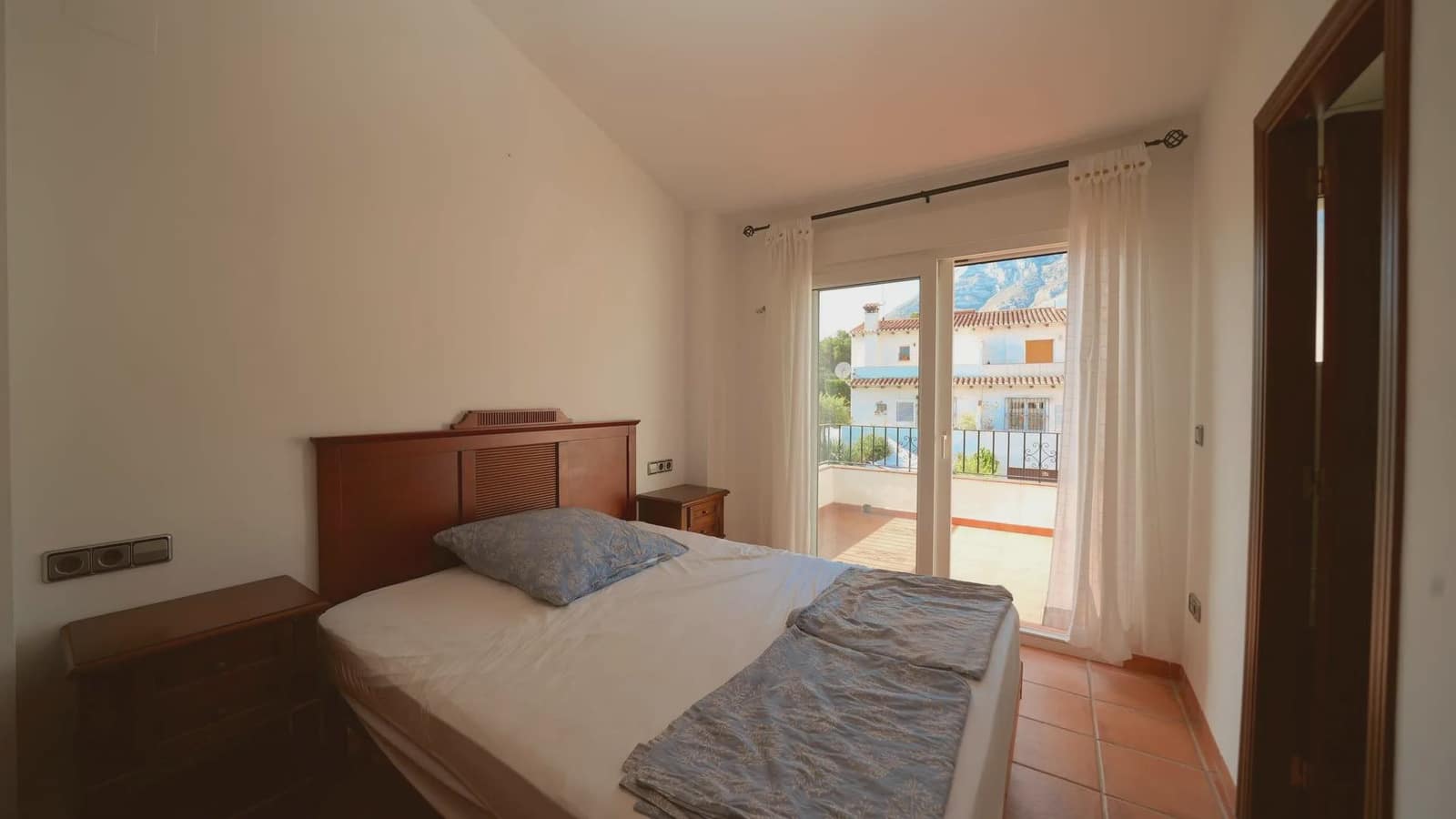 3 slaapkamer Huis te koop in Denia met zwembad - € 250.000 (Ref: 10021405)